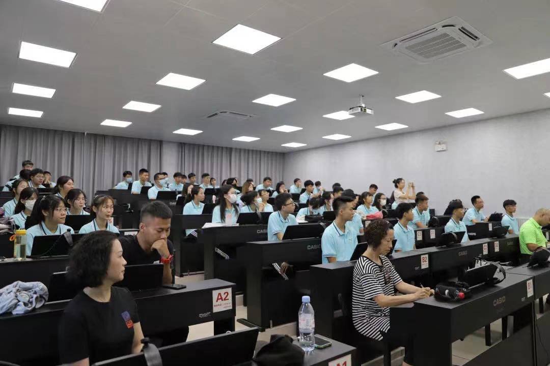 emc易倍·(中国)体育官方网站-EMCSPORTS