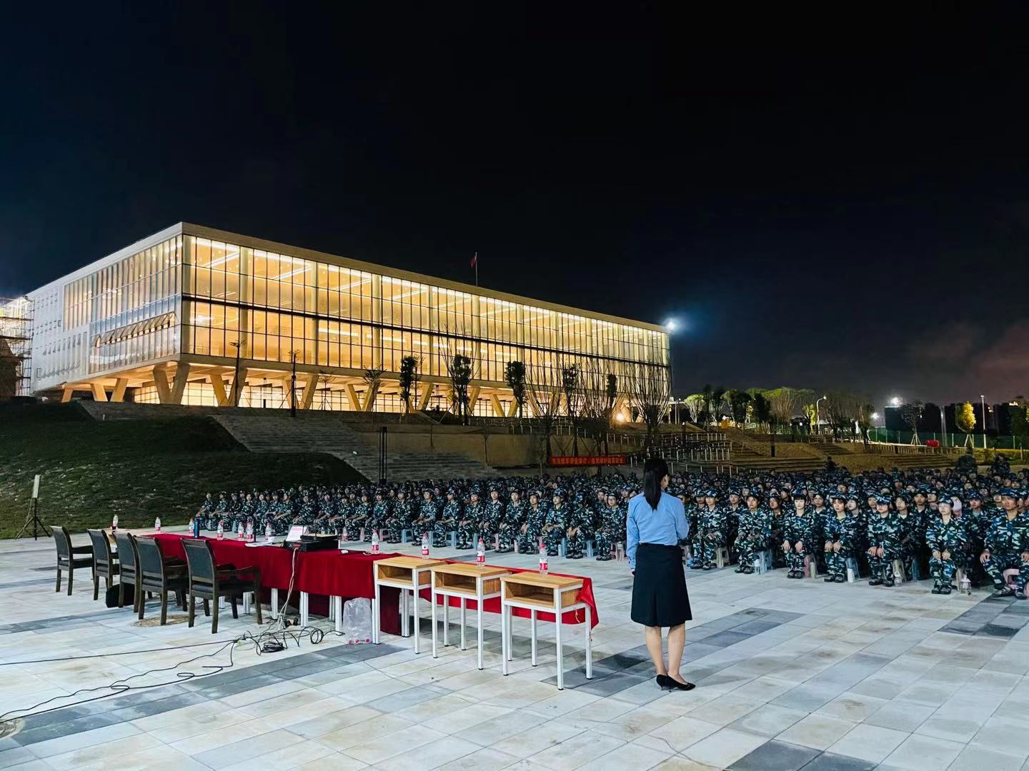 emc易倍·(中国)体育官方网站-EMCSPORTS